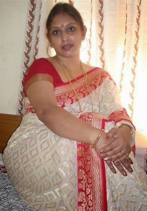 desi auntie|Desi Aunty Images – Browse 306 Stock Photos, Vectors, and Video